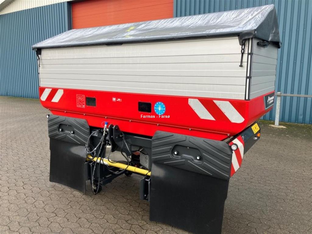 Second-hand KVERNELAND EXACTA TL GEOSPREAD 3900L - Fertiliser