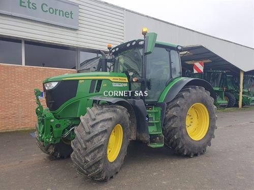 John Deere 6R 215