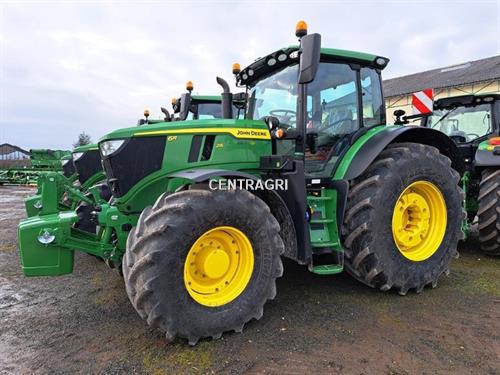 John Deere 6R 215