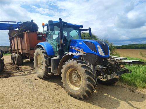 New Holland T7.210 CLASSIC