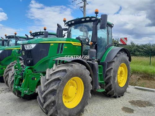 John Deere 6R 250