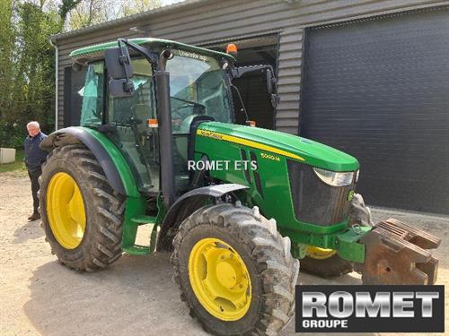 John Deere 5090M