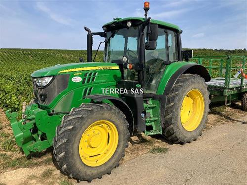 John Deere 6110M