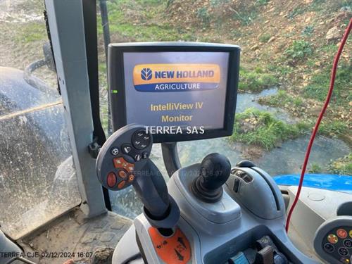 New Holland T7.220