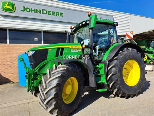 John Deere 6R 215