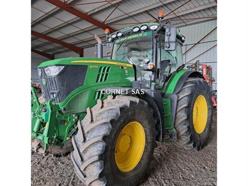 John Deere 6215R