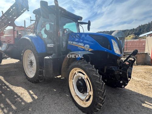 New Holland T7.210