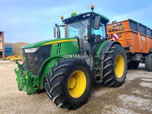 John Deere 7310R
