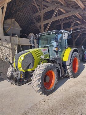 Claas ARION 620