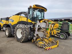 New Holland FR550