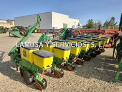 John Deere 1705