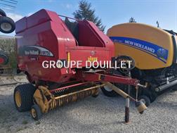 New Holland BR750