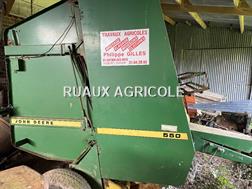 John Deere 550