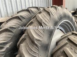 Taurus 300/95 R46 & 320/85 R32