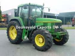 John Deere 6900