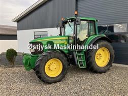 John Deere 6920