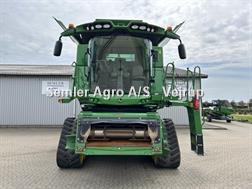 John Deere S 690