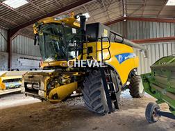 New Holland CR 9080 ELEVATION