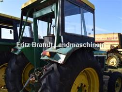 John Deere 2130