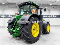 John Deere 8320 R  