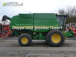 John Deere S 690