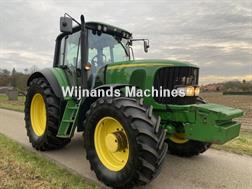 John Deere 6820