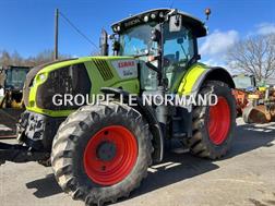 Claas AXION 800