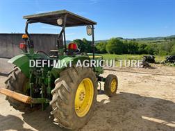 John Deere 5215