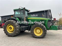 John Deere 8520