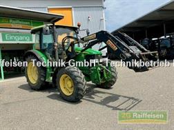 John Deere 5820