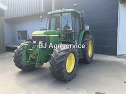John Deere 6110