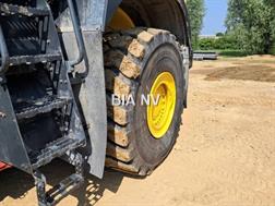 Komatsu WA500-8E0