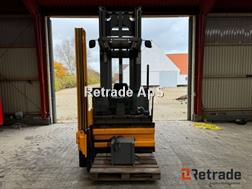 Jungheinrich 410 smalgangstruck
