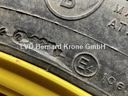 BKT 270/95R32