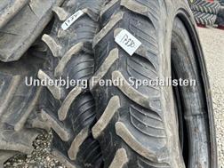 Taurus 300/95R46
