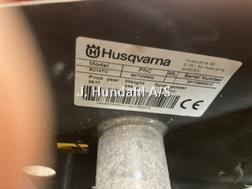 Husqvarna R214TC