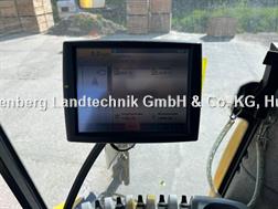 New Holland CR 8080