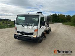 Nissan Cabstar med Oil & Steel 20 meter lift