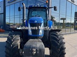 New Holland T 8040