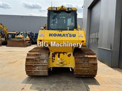 Komatsu D65PXi-18