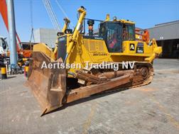 Komatsu D155A-6R (4 pieces available - Abu Dhabi)
