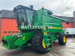 John Deere T 670i