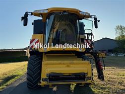New Holland CX 8070