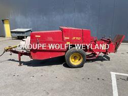 New Holland 370