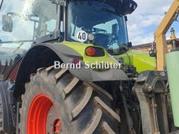 Claas AXION 810