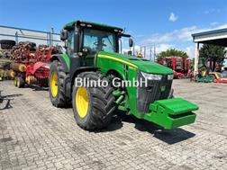 John Deere 8260 R