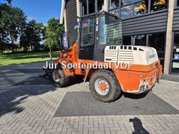 Schaeff SKL 843