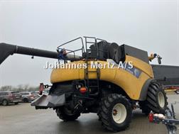 New Holland CR 980