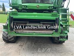 John Deere T 670