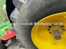 John Deere 6215